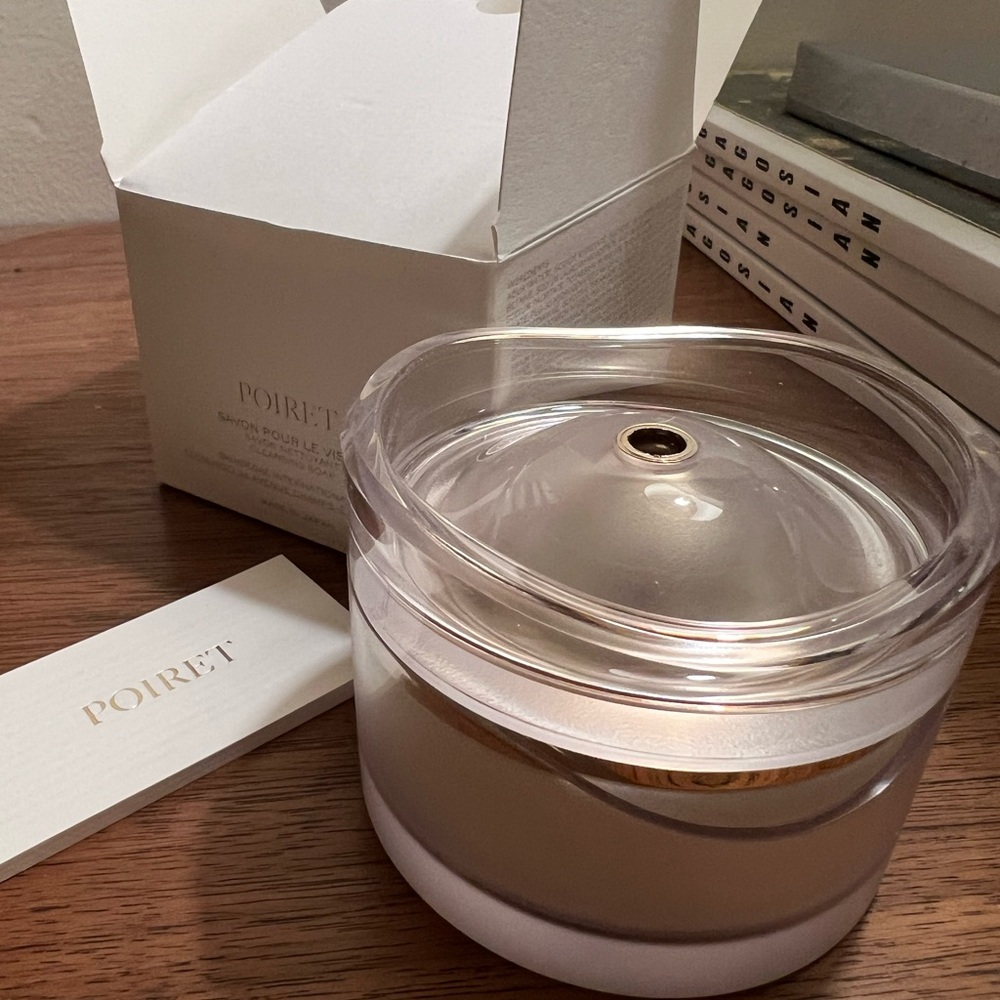Poiret SAVON POUR LE VISAGE BNIB Violet Grey